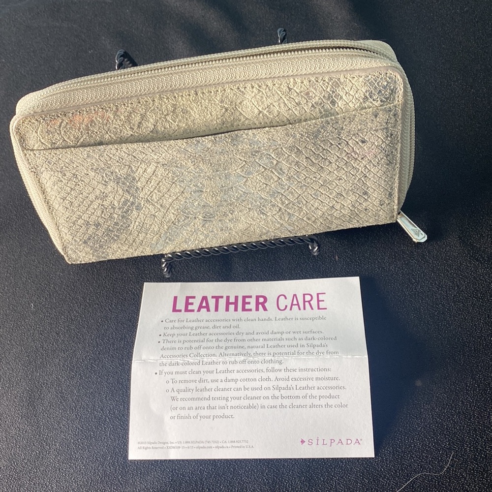 Silpada Margeaux Leather Wallet, - Picture 2 of 5